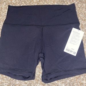 Lululemon Align shorts